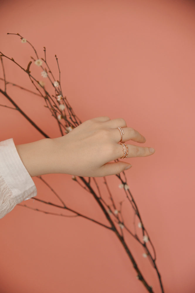 (BACK IN STOCK) Cleome Floral Ring