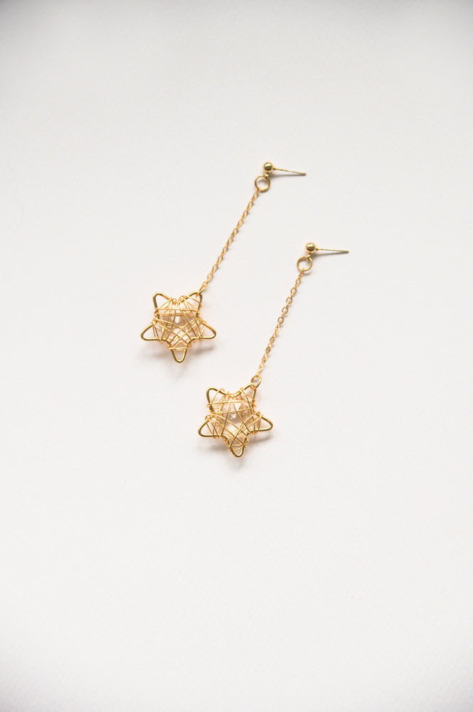 
            
                Load image into Gallery viewer, Dreamy Starry Earrings (S925)
            
        