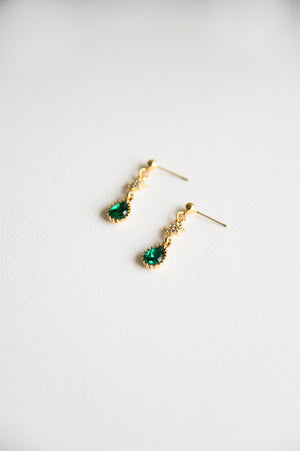 
            
                Load image into Gallery viewer, Armelle Earrings (S925)
            
        